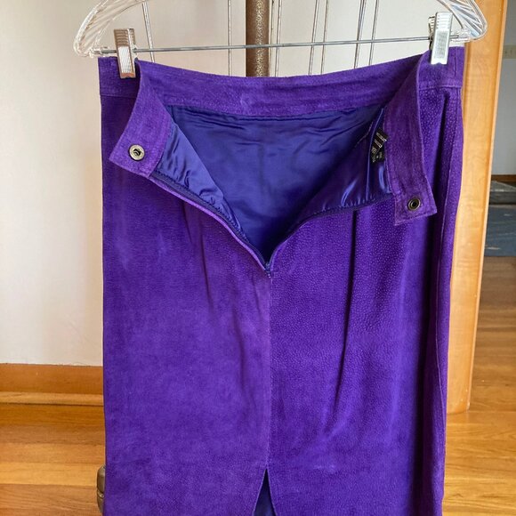 Tarazzia Internationale Double Breasted Blazer W/ Skirt - Picture 11 of 15